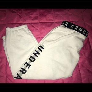 Comfy under armour capris